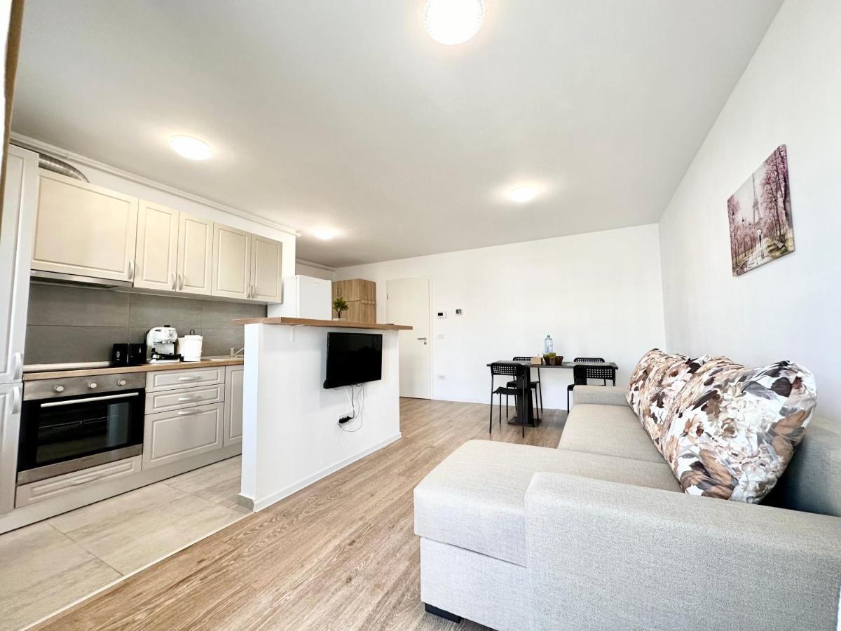 בראשוב Kasper Coresi Mall - Rise Private Apartments & Suites מראה חיצוני תמונה